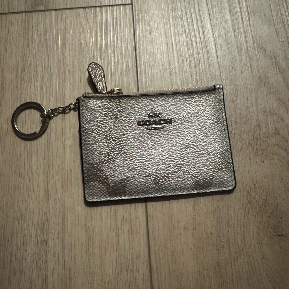 nwot coach keychains wallet